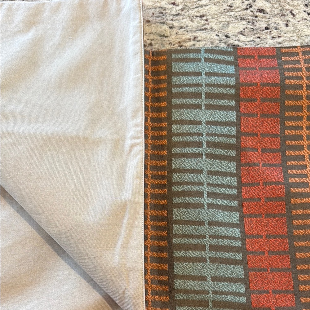 Stylish Multicolor Table Runner - Picture 3 of 3